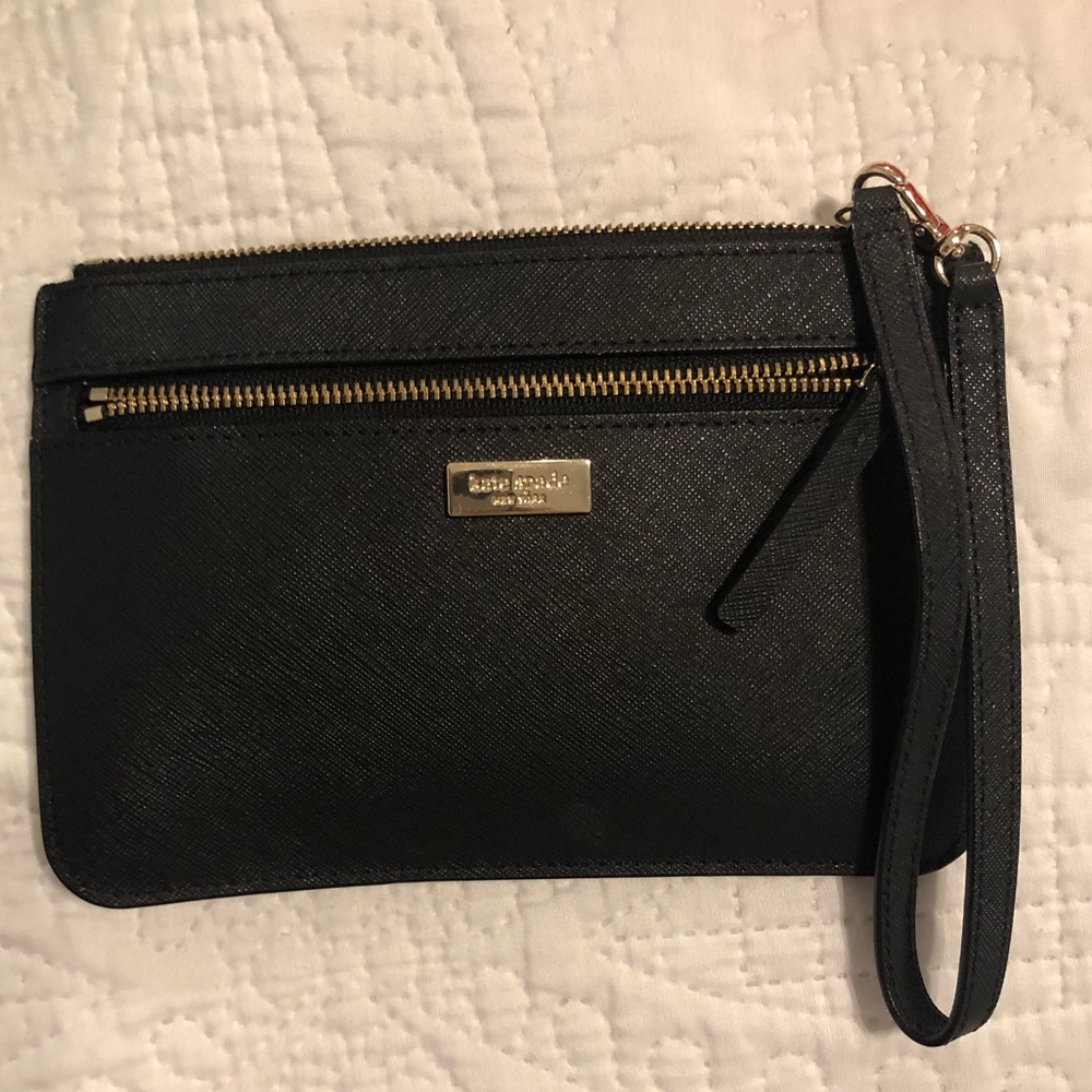 Black Kate Spade Wristlet